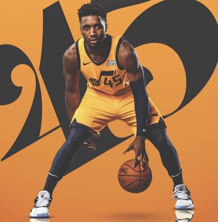 记者：李可并未参加申花赛前合练，明天能否首发存疑